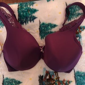Purple full coverage bra with lace trim